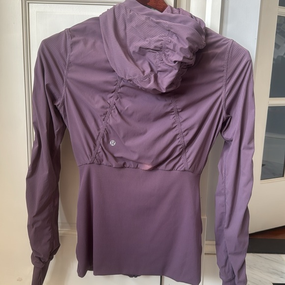 Lululemon Athletica Zip Up Jacket w Hood, Deep Pockets, Thumbholes, Purple, 8 EC - Picture 6 of 13